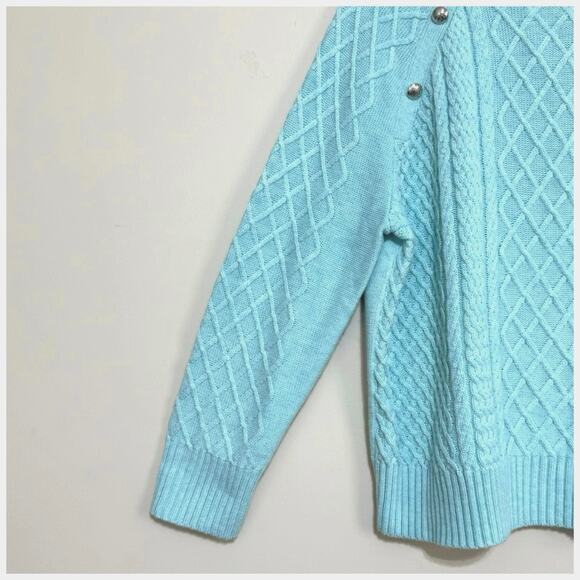 Talbots Women’s XL 16/18  Blue Cable Knit Mock Neck Sweater Silver Buttons - Picture 6 of 12